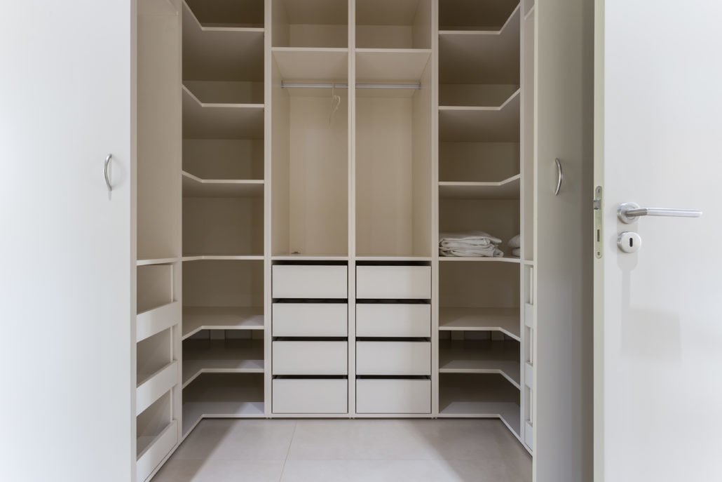 TOP END RANGE Wardrobes Auckland Custom Wardrobes